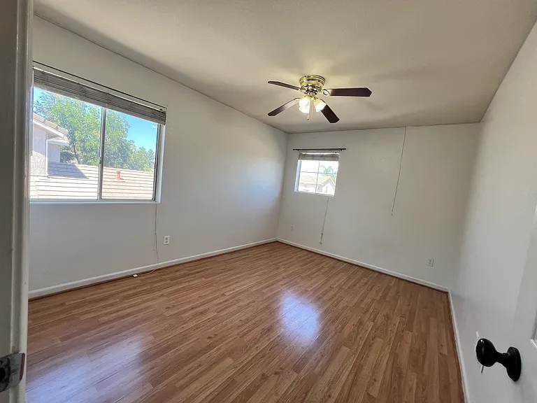 2145 Moore Dr — Photo 11