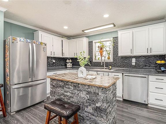 5th image of 1132 Hall Memorial Rd NW