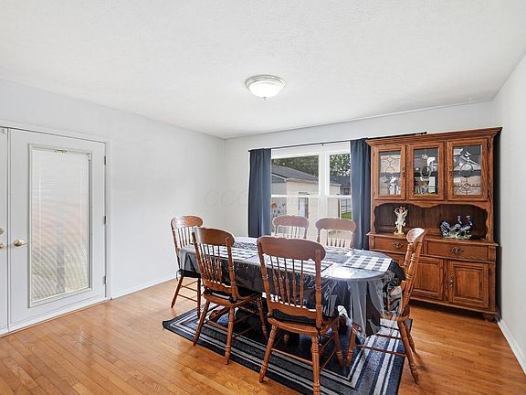 4th image of 2025 Ward Rd
