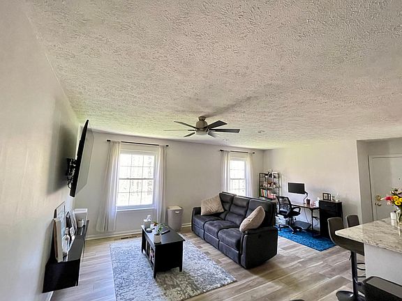2nd image of 7010 Carriage Hill Dr APT 202