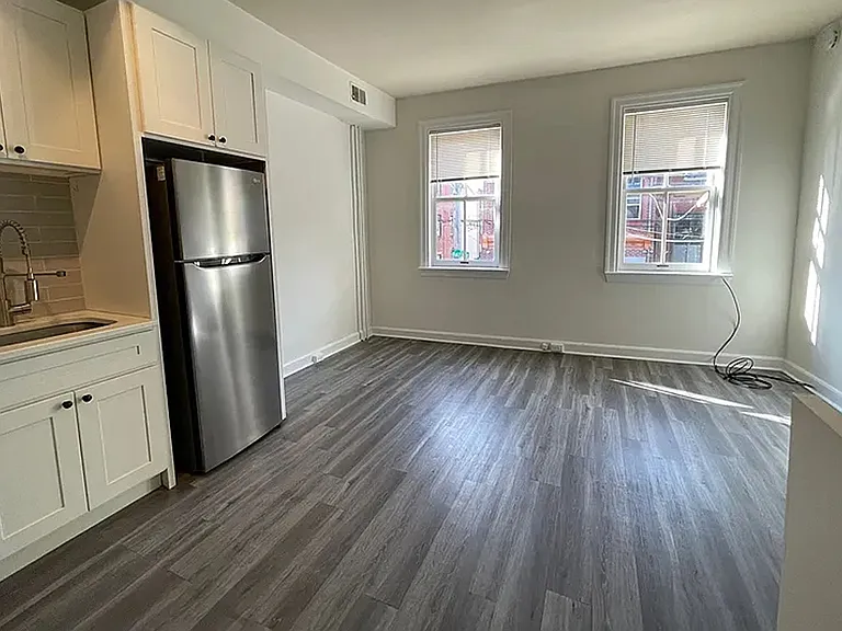 785 S 2nd St #2FF — Photo 2