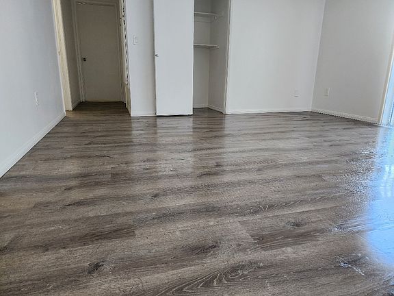 4th image of 16518 Avalon Ave APT 1