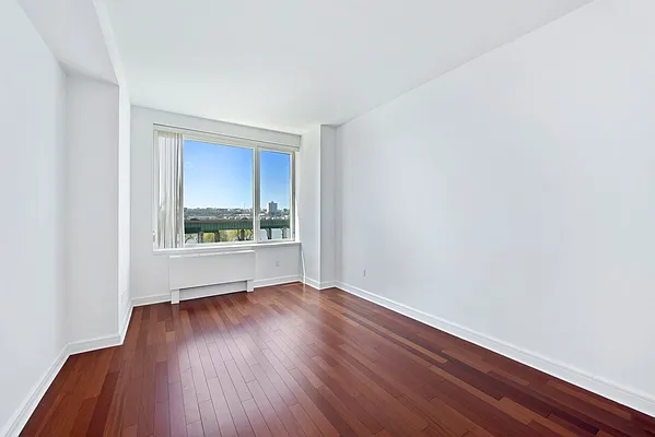 Rented by Keller Williams NYC | media 7