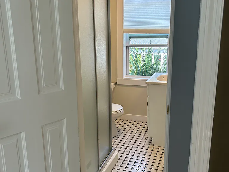 112 Arlington St #2 — Photo 3