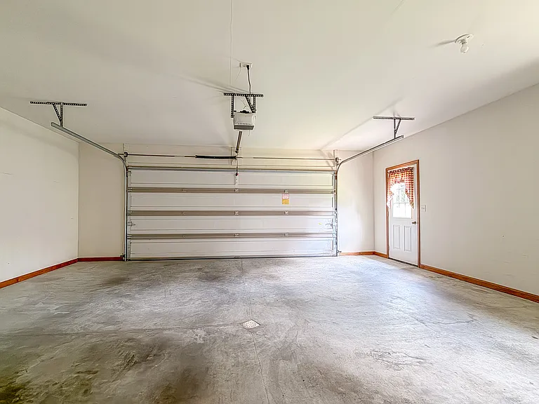 1387 Sheep Hill Rd — Photo 28