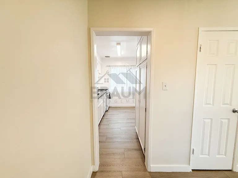 SEPULVEDA — Photo 8