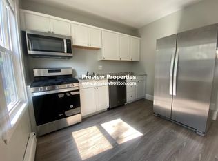 4 Swetts Ct #1A, Watertown, MA 02472