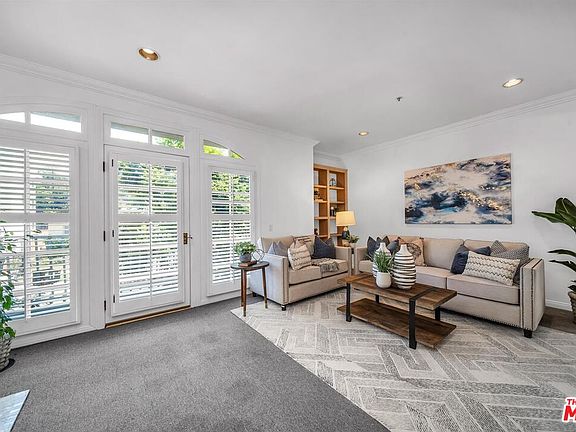 4th image of 2025 S Beverly Glen Blvd APT 2A