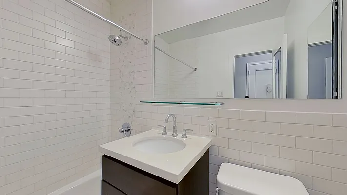 Rented by Compass | media 25