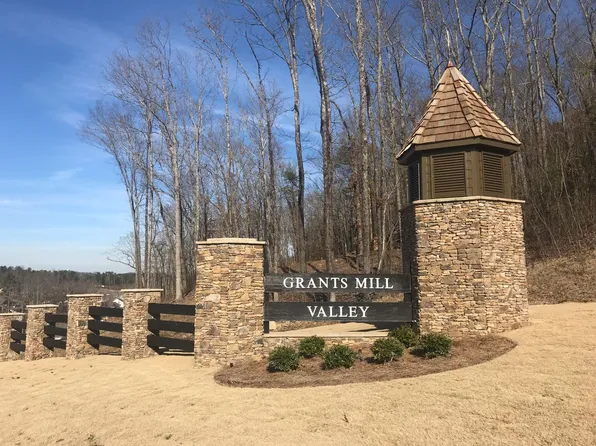 1273 Shades Ter, Birmingham, AL 35210