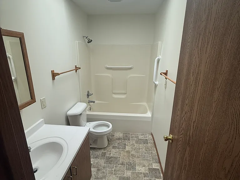 105 Argo St — Photo 11