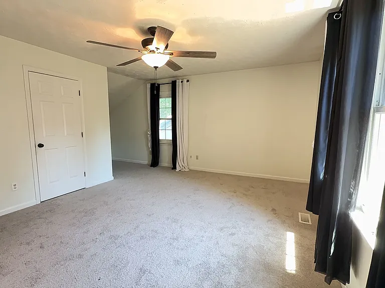 2 Eisele Ct — Photo 5
