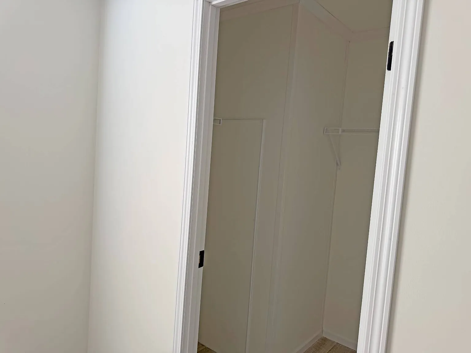 3 bed, 2.0 bath, 980 sqft, $1,275 — Photo 4