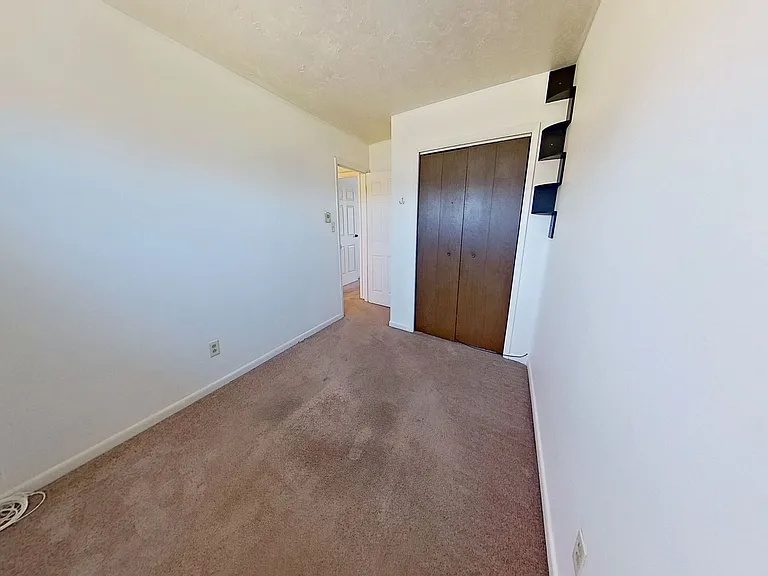169 Oak Manor Dr — Photo 6