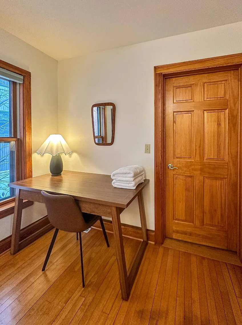 Bedroom Number 2 - Not Ensuite - 1933 Winnebago St #2