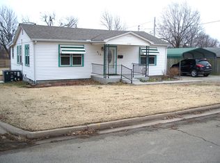 512 S Howerton Ave, Cushing, OK 74023