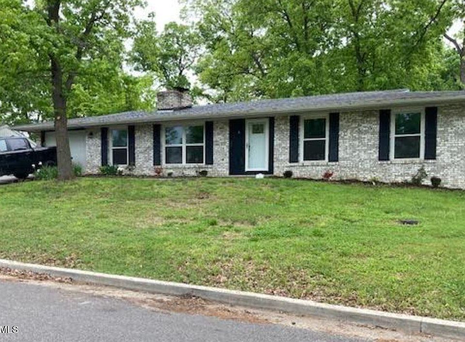 1st image of 5020 Woodhaven Dr