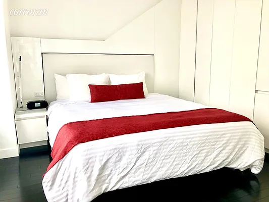 Rented by Corcoran | media 11