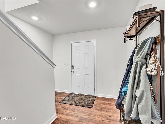 5th image of 2338 Beacon Rd