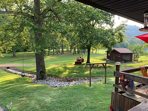 5th image of 124 Low Bridge Ln
