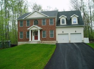 7308 Mohican Ln, Tobyhanna, PA