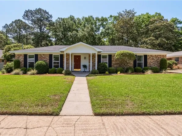 4217 Spring Valley Dr S, Mobile, AL 36693
