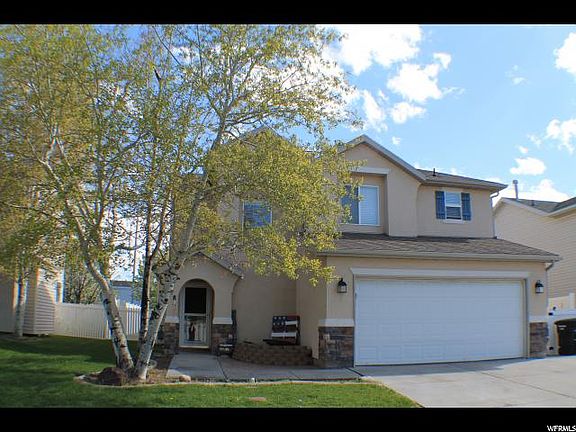 3rd image of 58 E Shamrock Ln