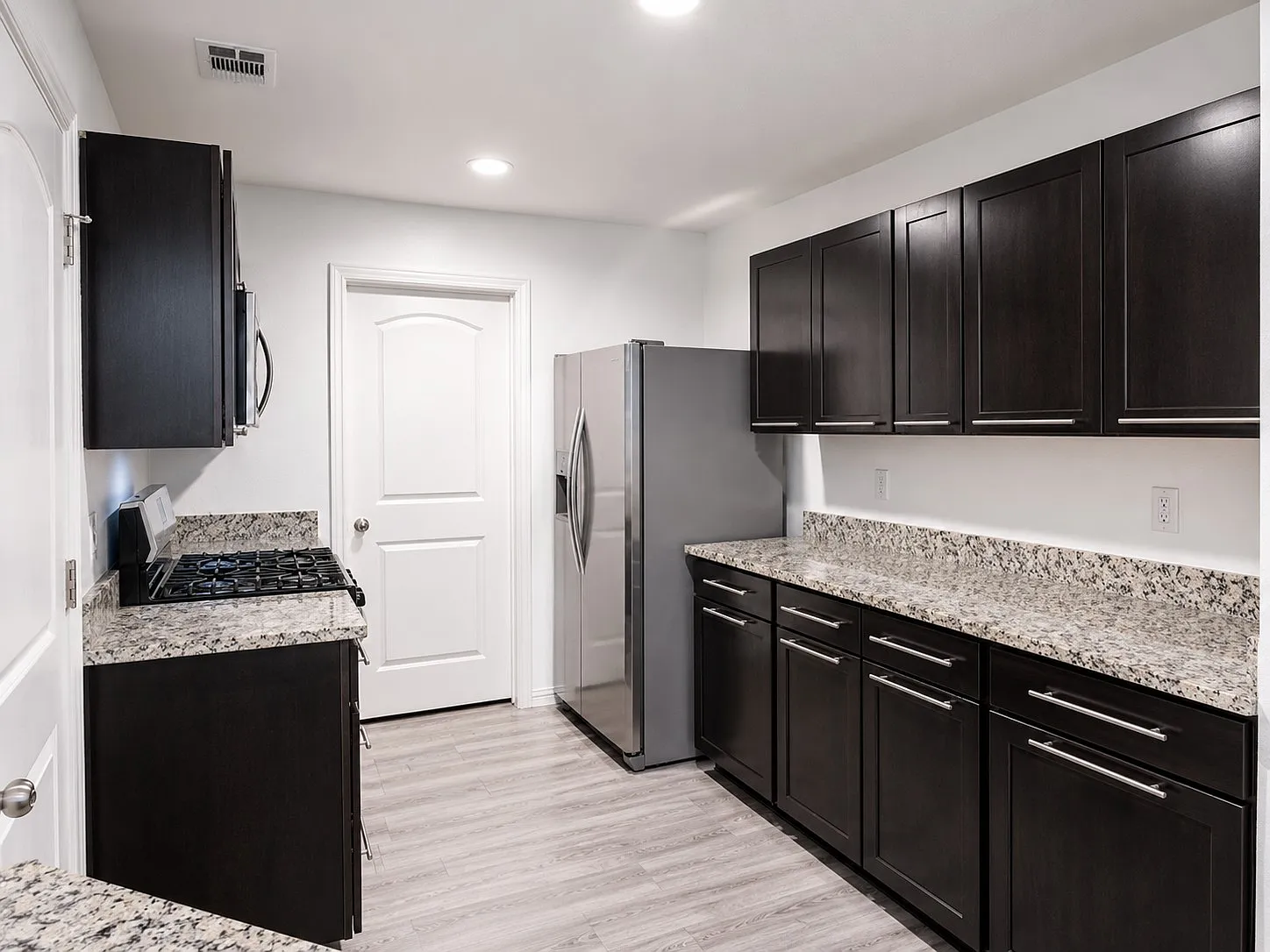 4 bed, 1512 sqft, $2,350 — Photo 4