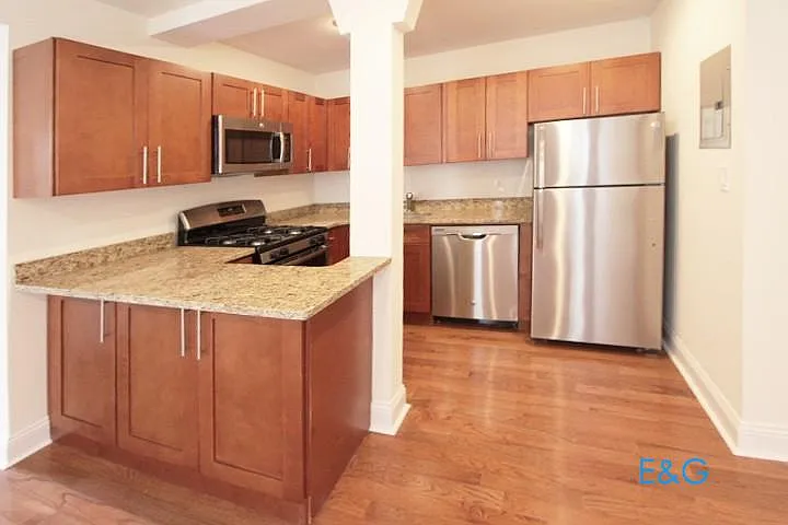 1 Bennett Ave #37 — Photo 3