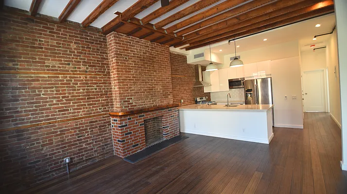 Rented by Owner | media 18