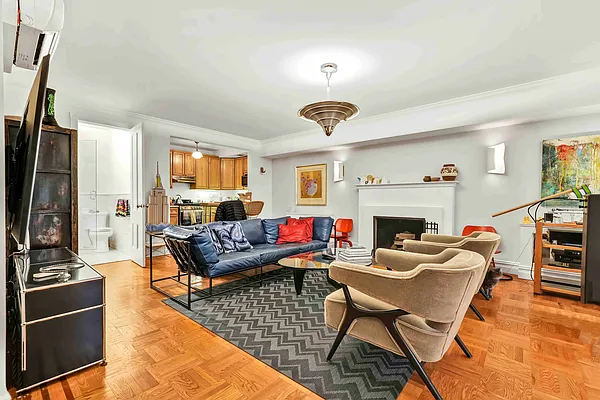 Rented by Brownstone Property Group | media 1