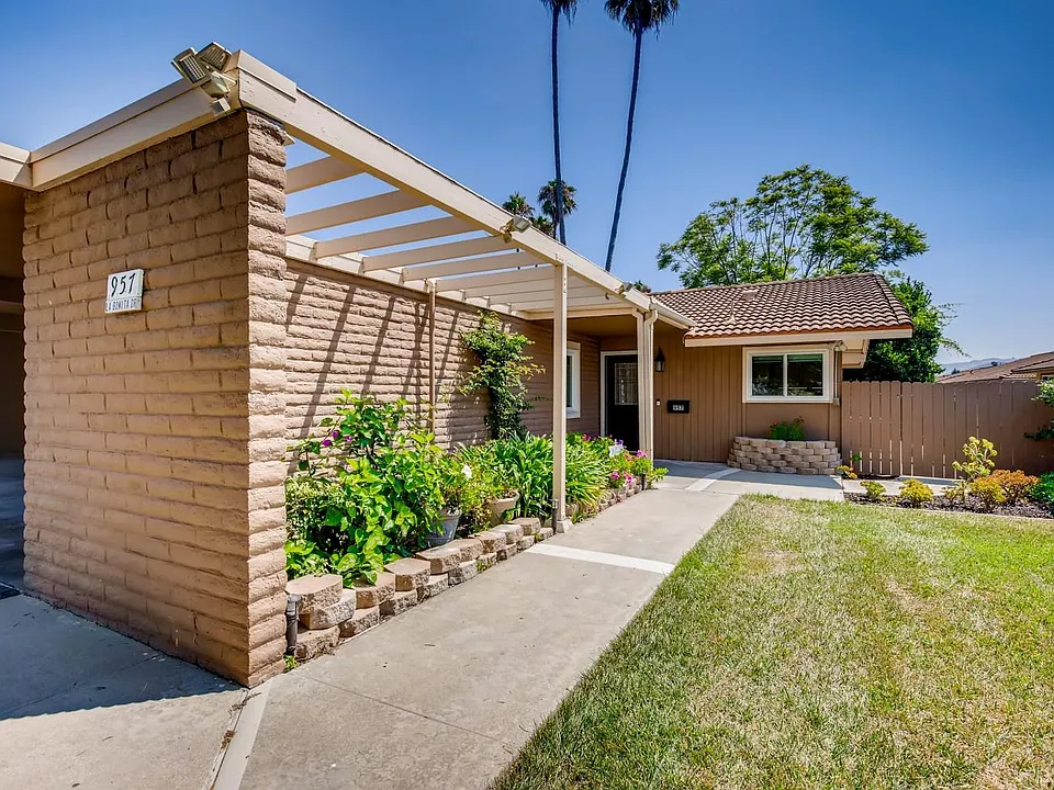 957 La Bonita Dr