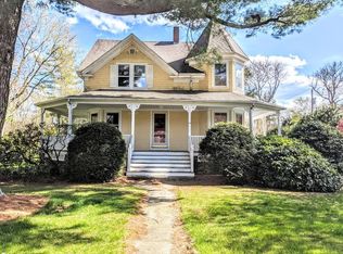 46 Holmes St, Marion, MA 02738