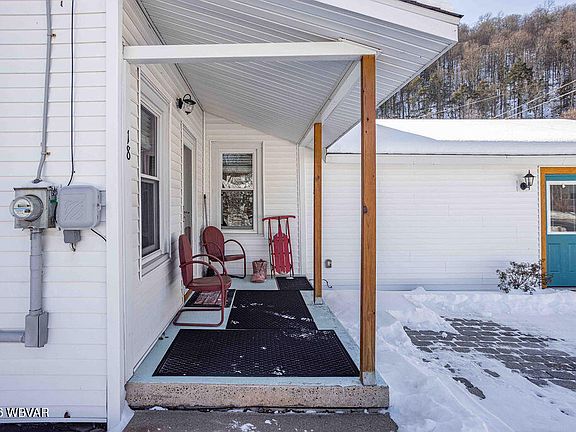 2nd image of 18 Swamp Poodle Rd