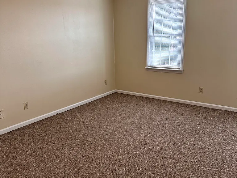 741 Ridgeview Dr — Photo 17