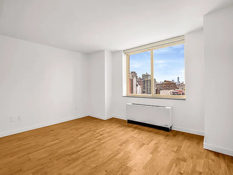 420 W 42nd St #21H — Photo 6