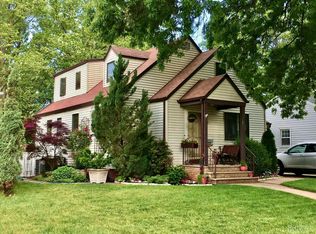 113 Spear St, Metuchen, NJ