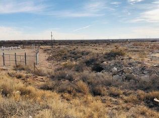 912 Hopi Rd, Carlsbad, NM 88220