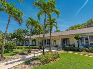 818 SE Riverside Dr, Stuart, FL 34994