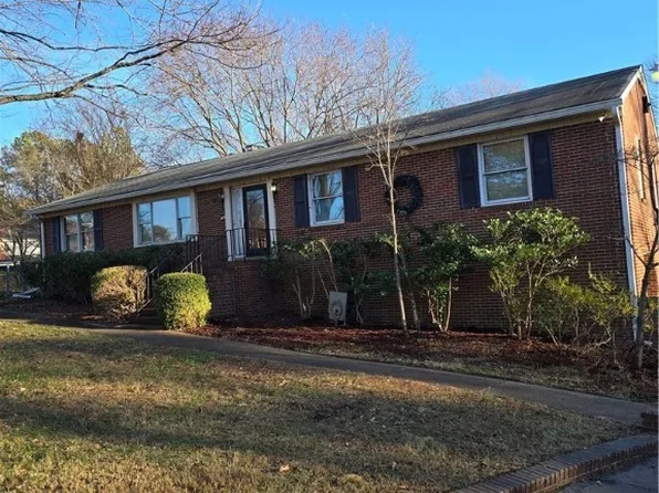 5017 Vauxhall Ct, North Chesterfield, VA 23234