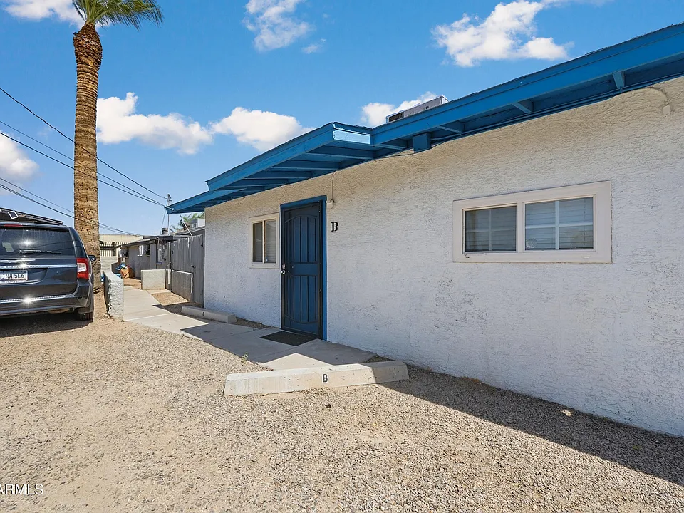 5206 W Ocotillo Rd #B