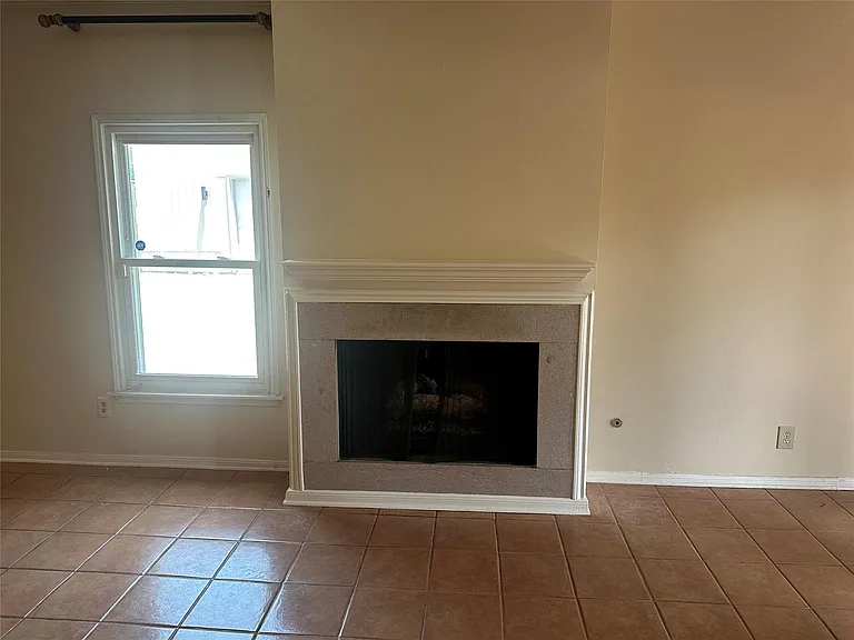 2202 Welch St — Photo 5