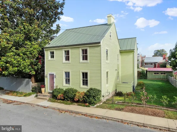 103 E New St, Shepherdstown, WV 25443