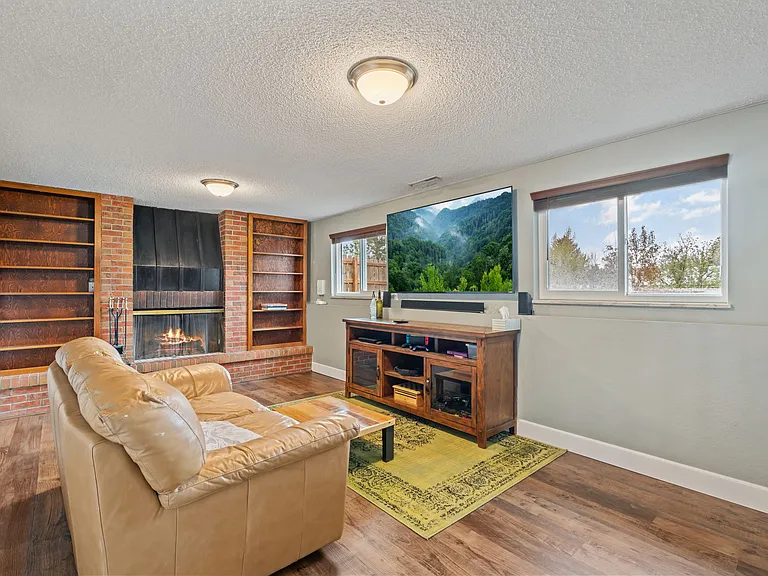 3625 Montebello Dr — Photo 11