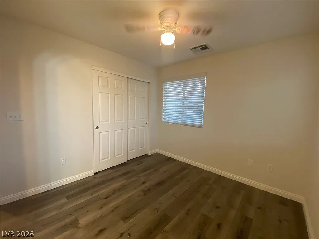 3 bed, 2.5 bath, 1483 sqft, $2,000 — Photo 2