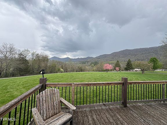 4th image of 298 Rabbit Run Ln