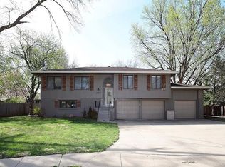 14911 Z Cir, Omaha, NE 68137