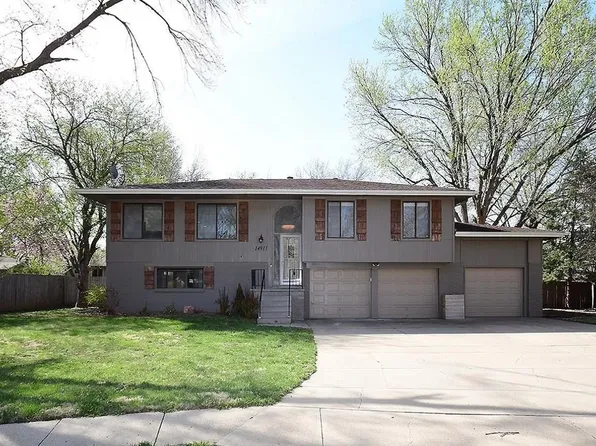 14911 Z Cir, Omaha, NE 68137