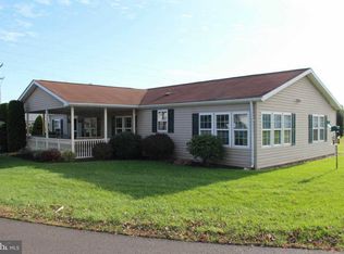 572 Bent Pine Cir, New Hope, PA 18938