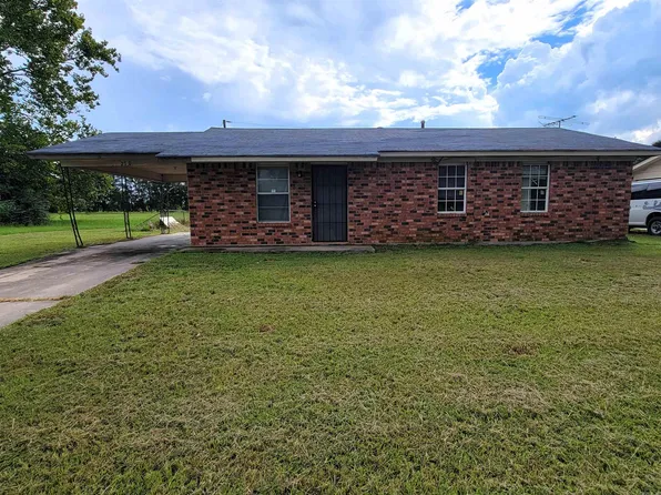 2700 Auburn Dr, Pine Bluff, AR 71601